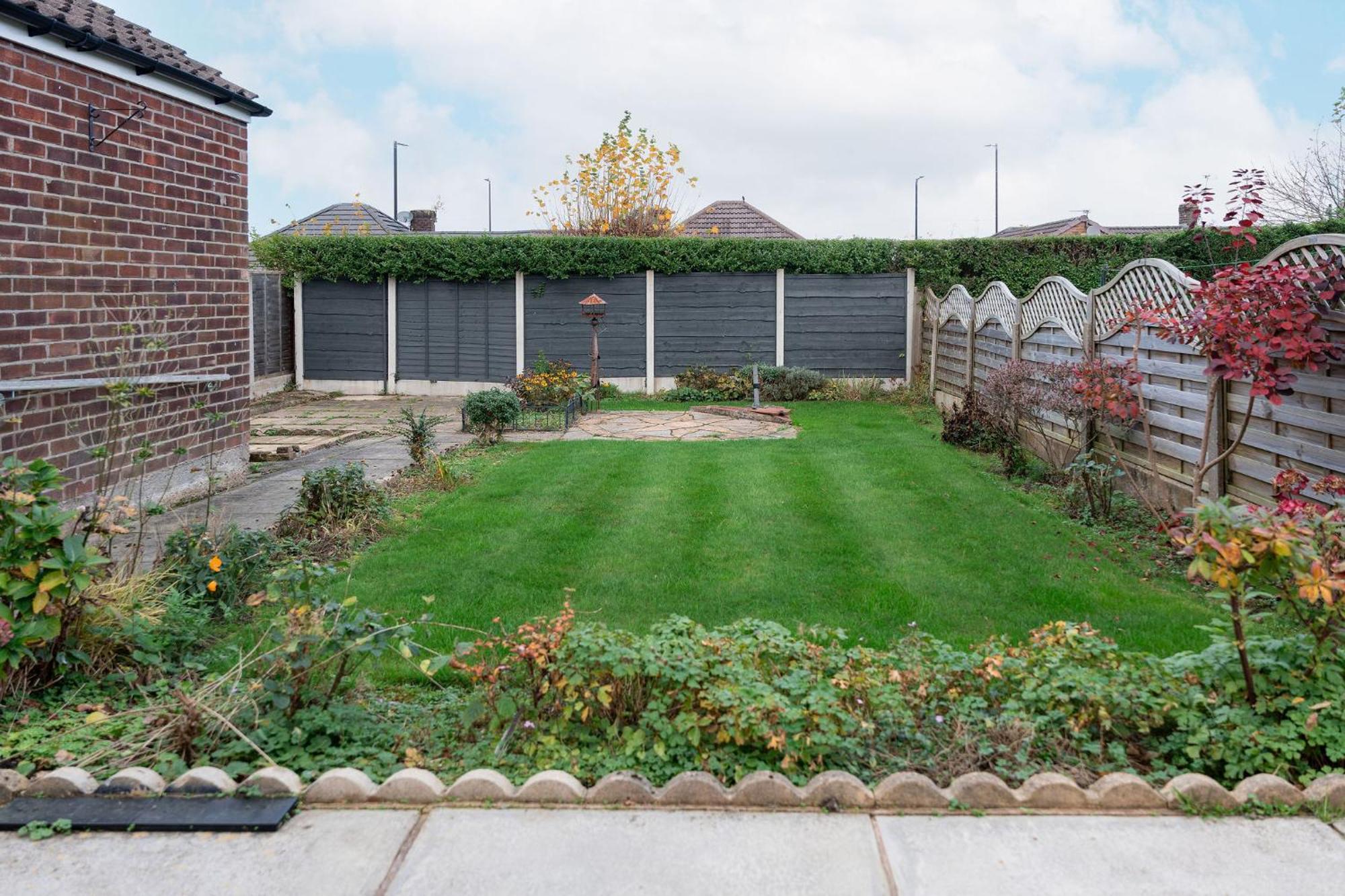Nature Inspired Bungalow With 3 Rooms - 10 Mins From Manchester Airport Timperley Экстерьер фото